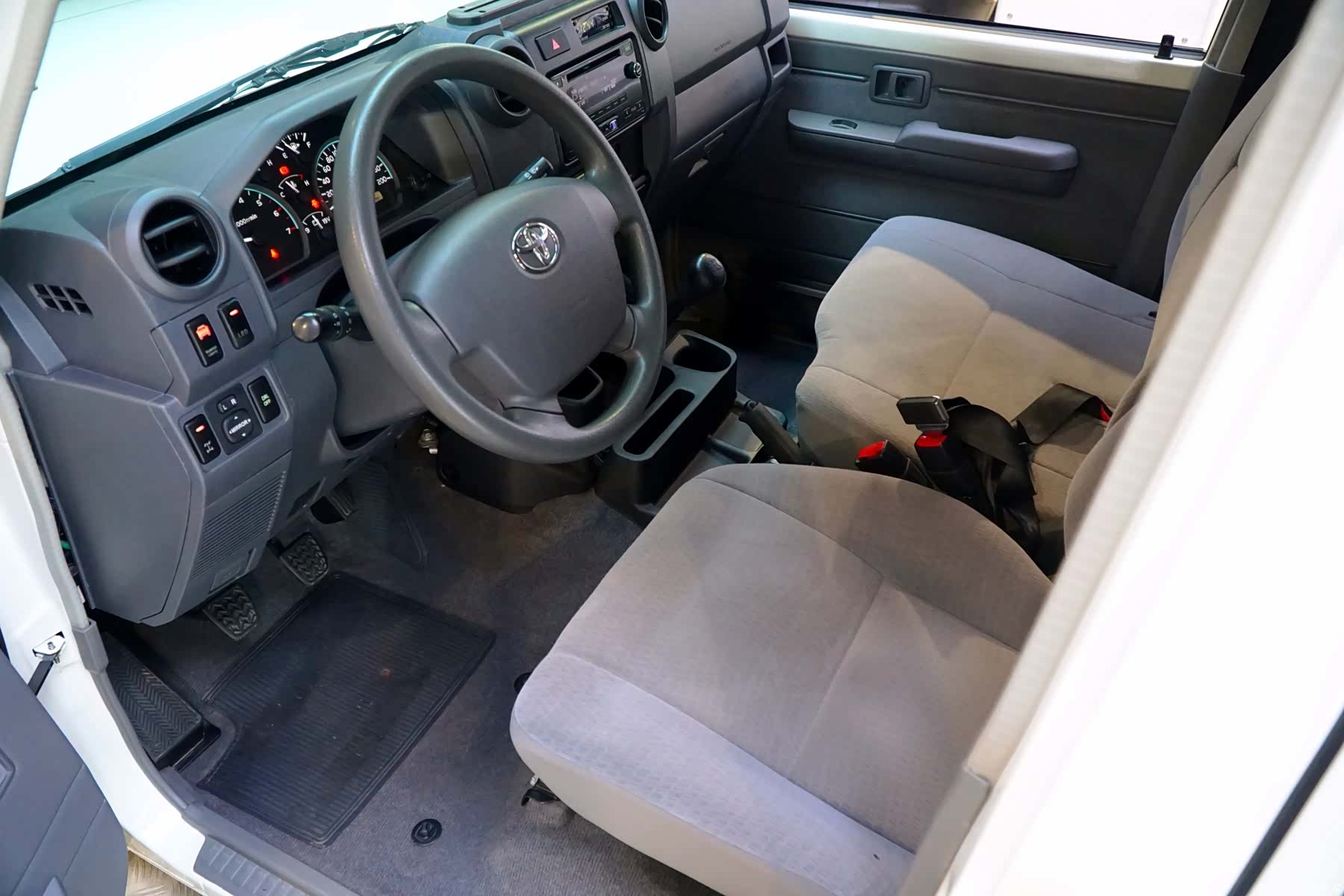 Toyota Land Cruiser, 2023 7
