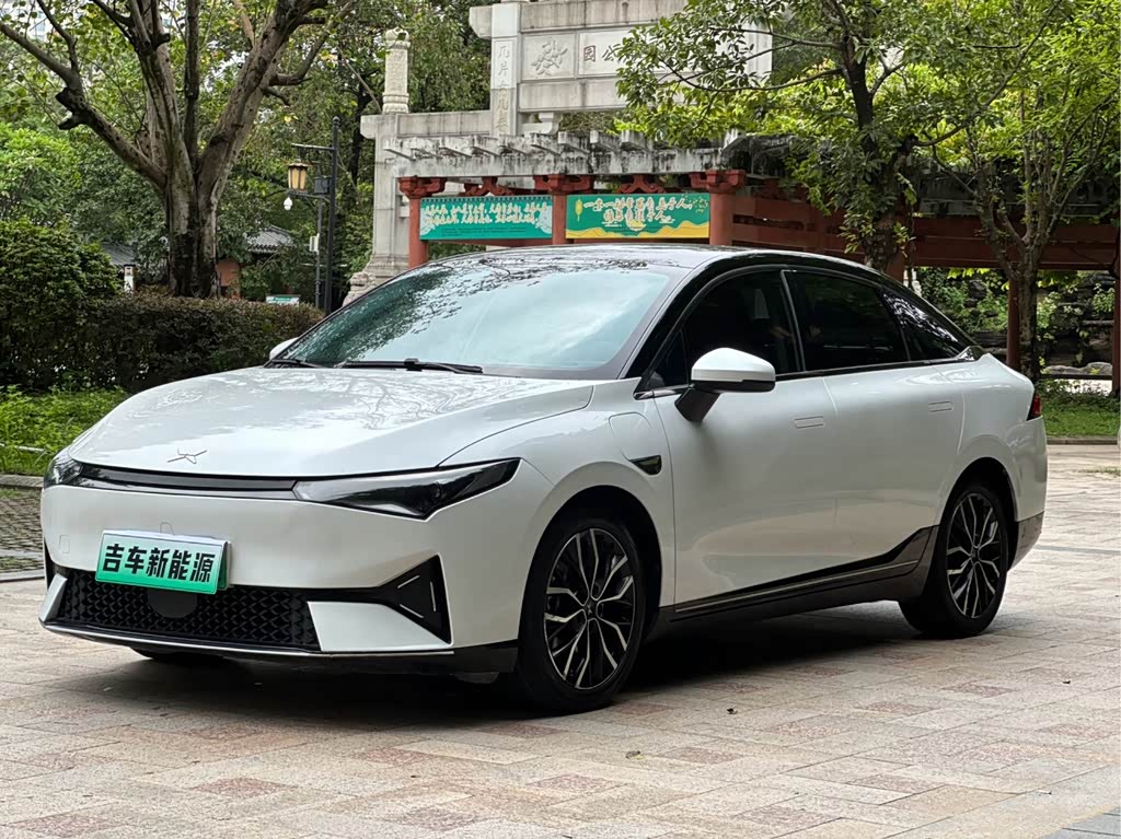 Xpeng P5