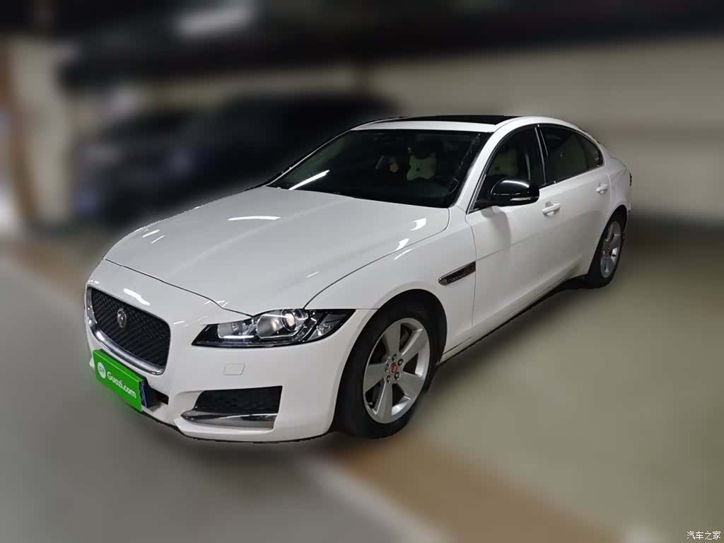 Jaguar XF, 2016 1