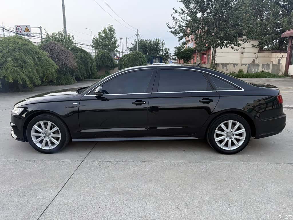 Audi A6L, 2015 3