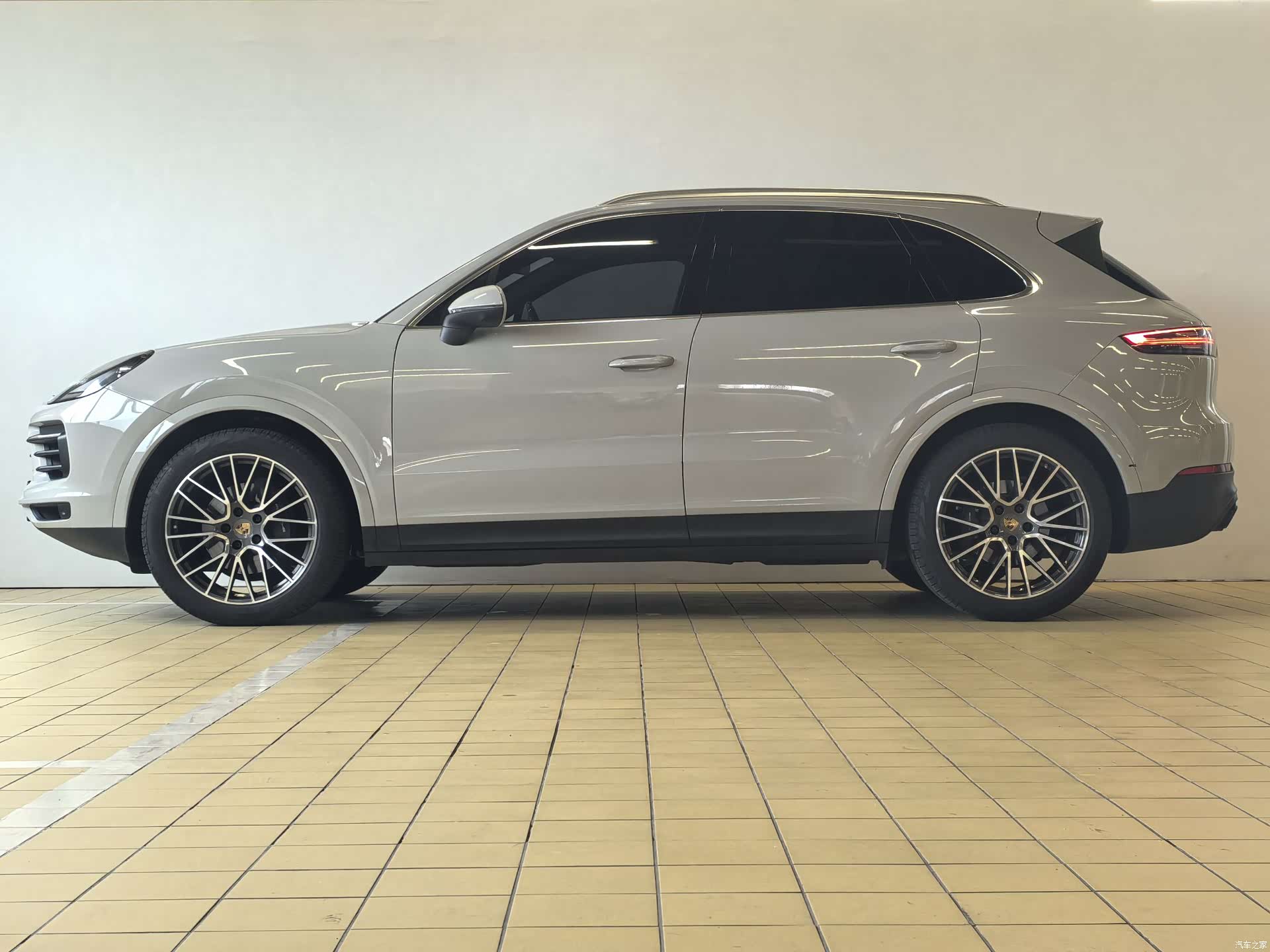 Porsche Cayenne, 2022 4