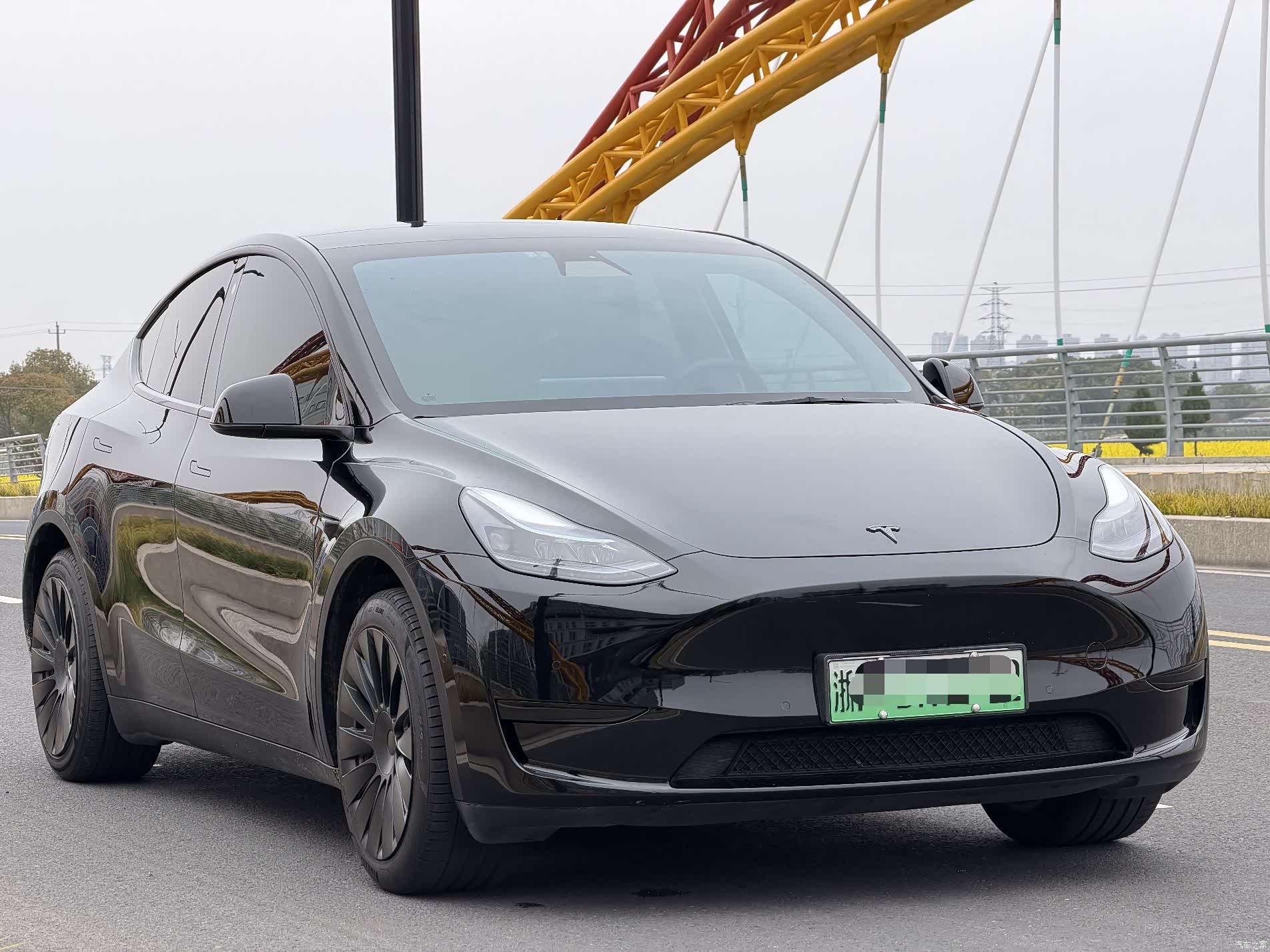 Tesla Model Y, 2021 3