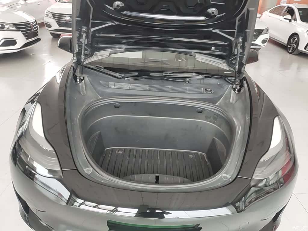 Tesla Model 3, 2022 16