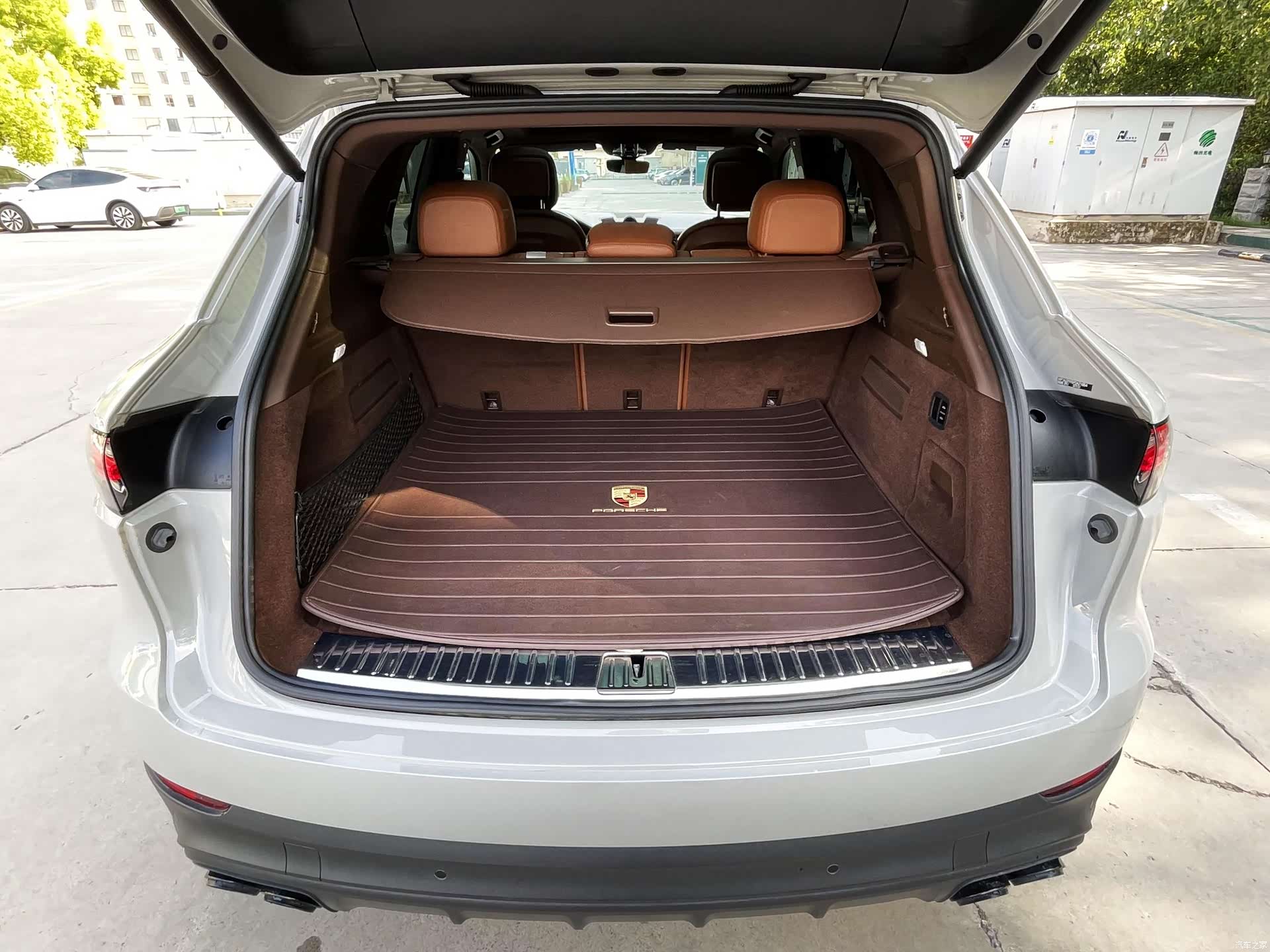 Porsche Cayenne, 2023 14