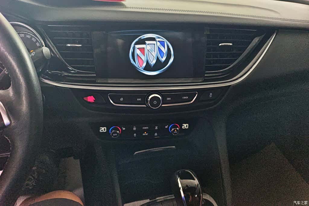 Buick Regal, 2019 13