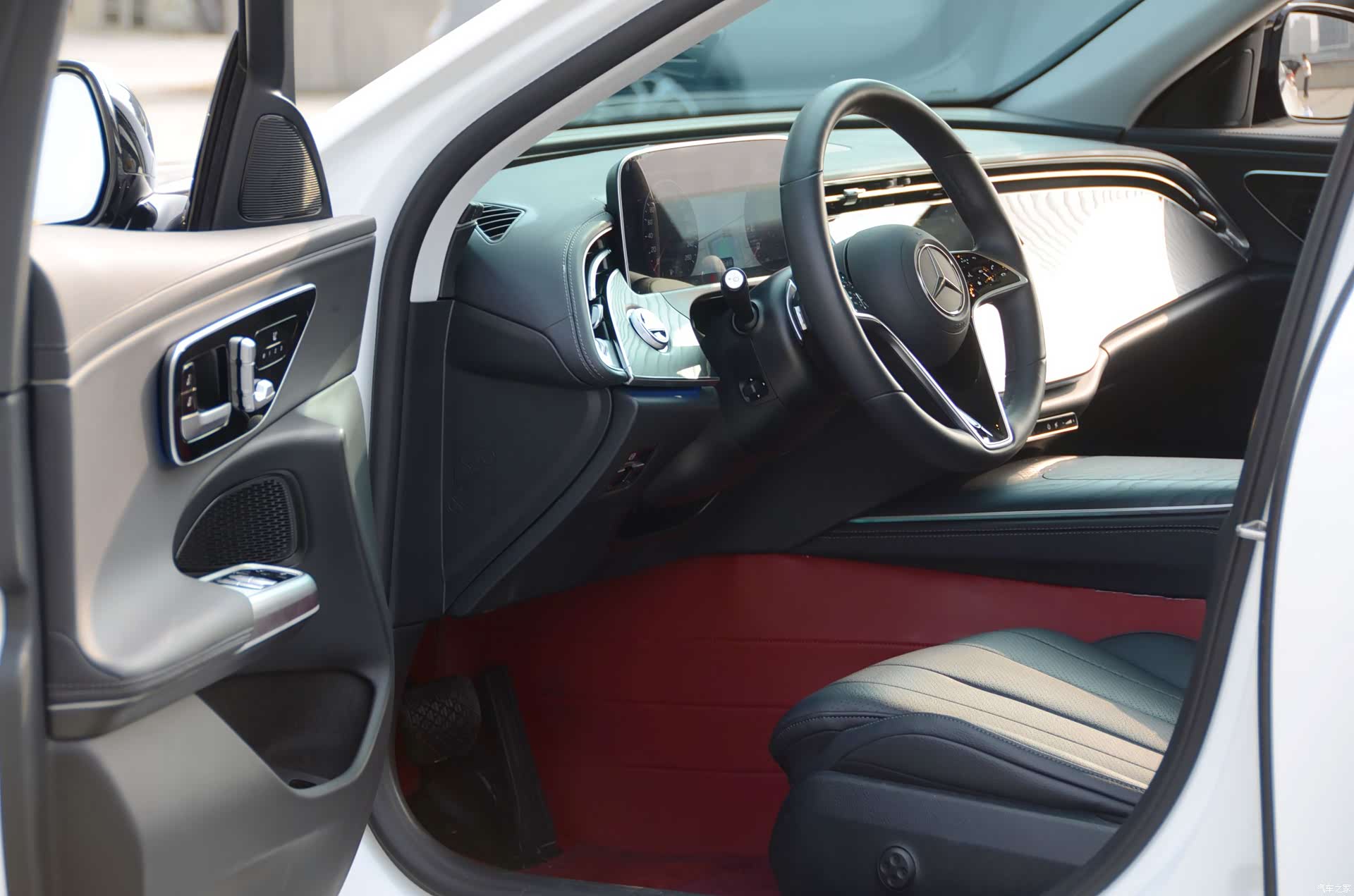 Mercedes-Benz E-Class, 2024 7