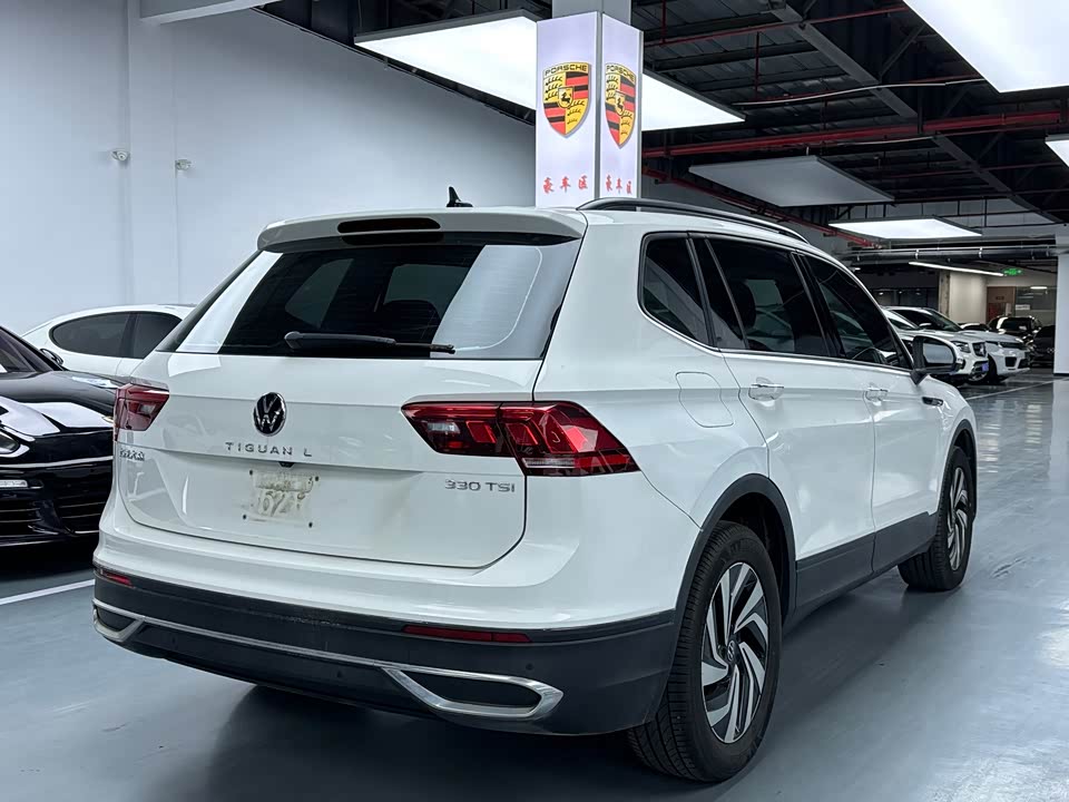 Volkswagen Tiguan L