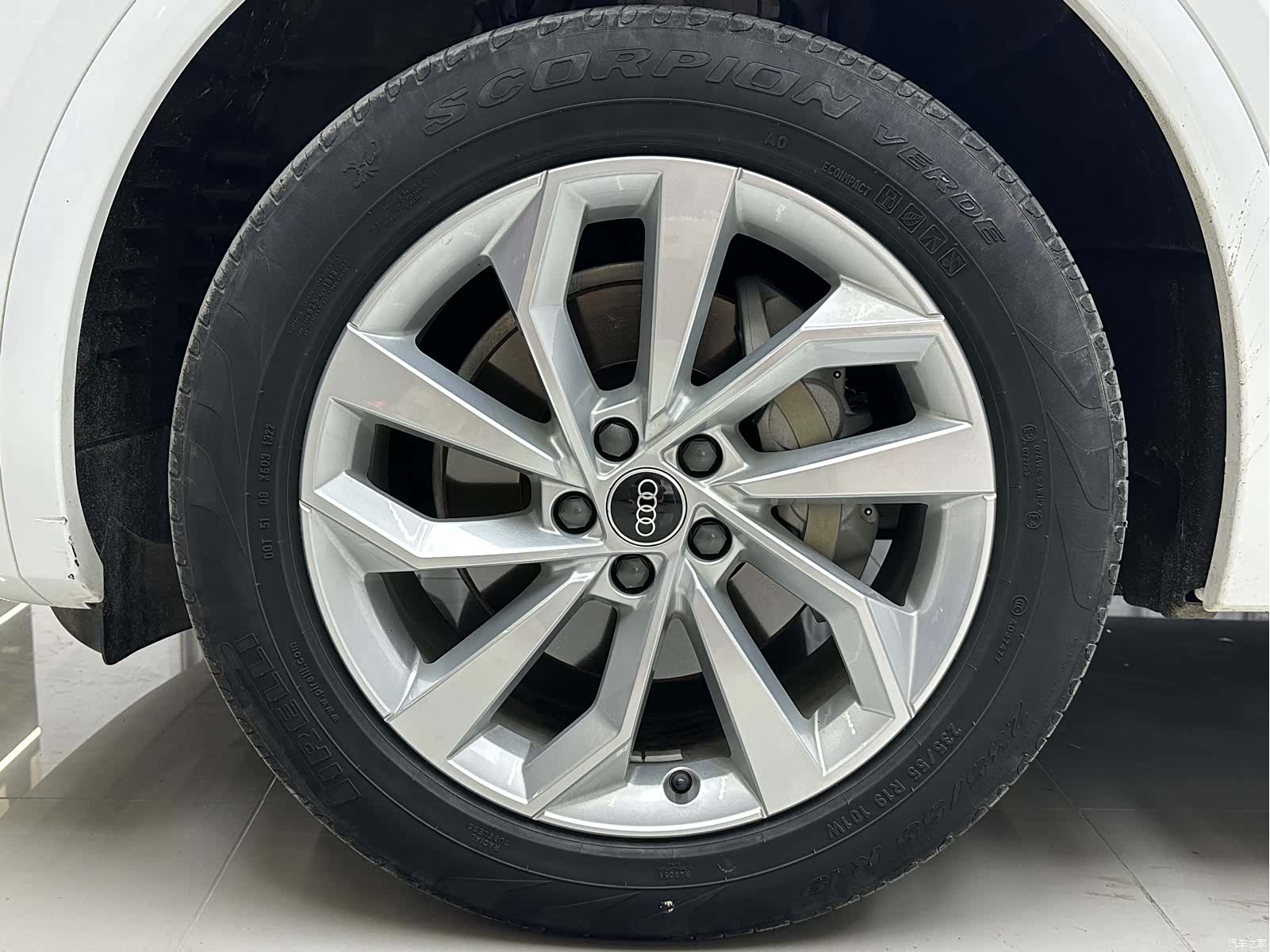 Audi Q5L, 2022 11