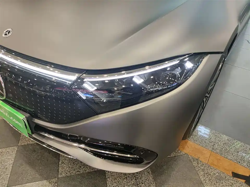 Mercedes-Benz EQS