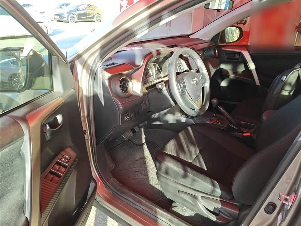 Toyota RAV4 Rongfang