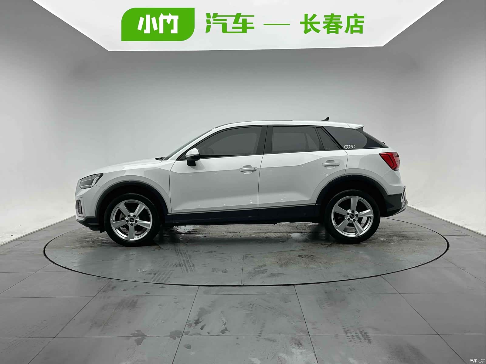 Audi Q2L, 2022 3