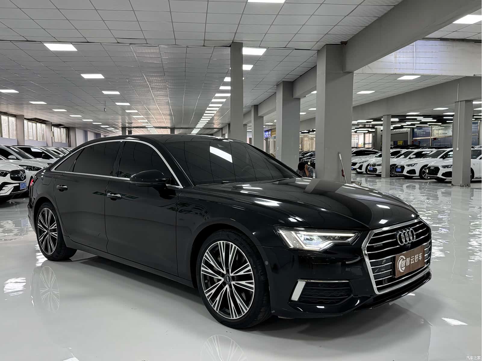 Audi A6L, 2022 3