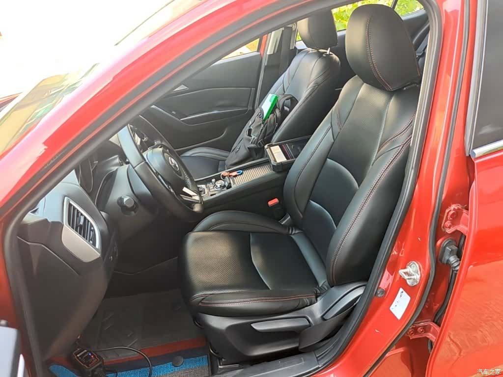 Mazda Mazda3, 2017 15