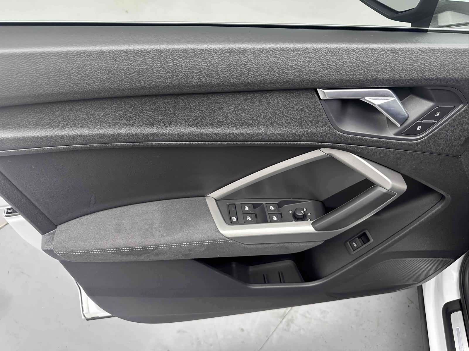 Audi Q3, 2022 11