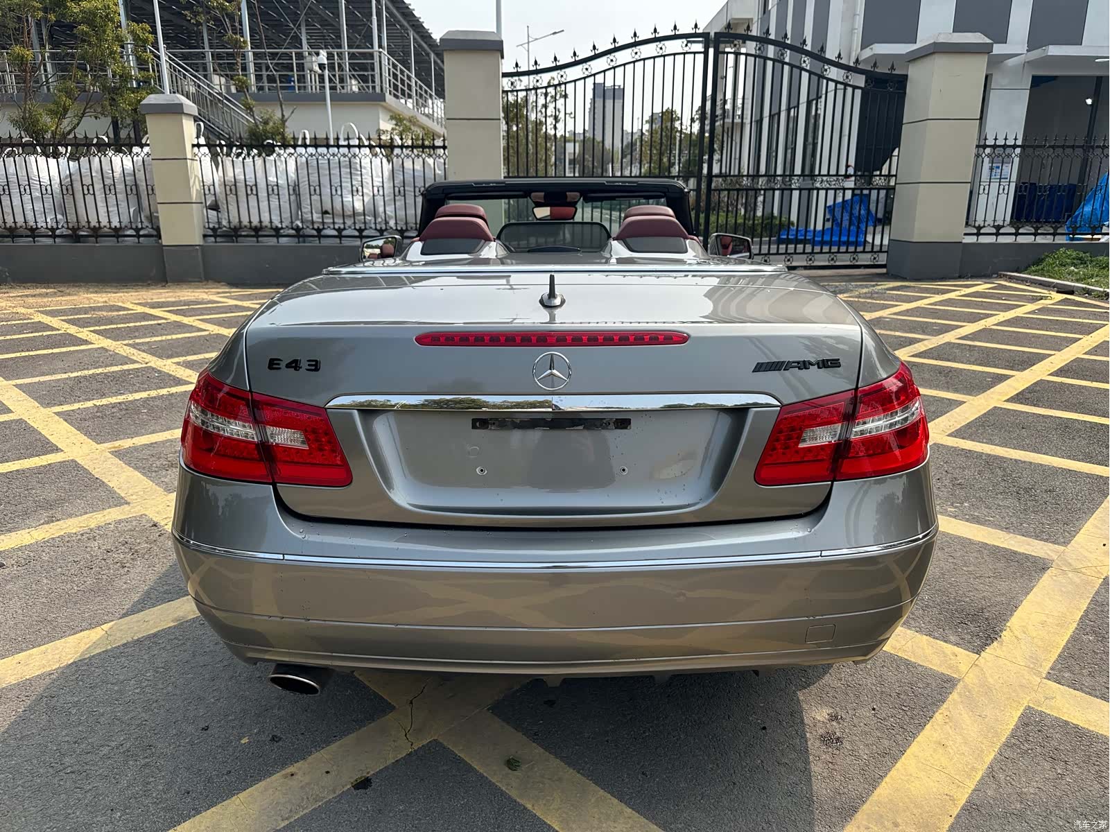 Mercedes-Benz E-Class, 2011 12