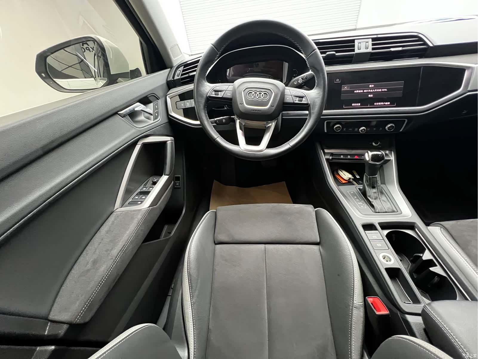 Audi Q3, 2022 9