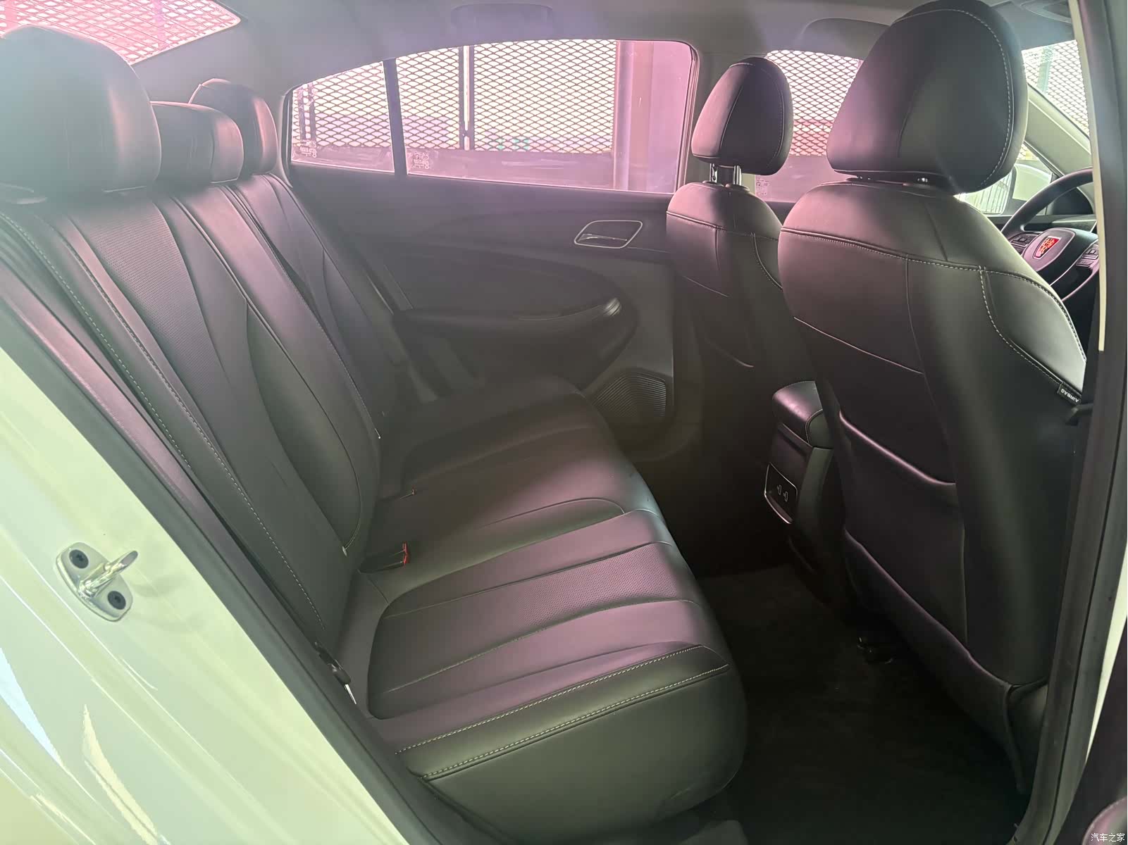 Roewe i5, 2020 14