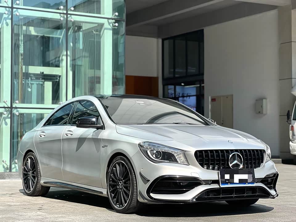 Mercedes-Benz CLA AMG Mercedes-Benz CLA AMG