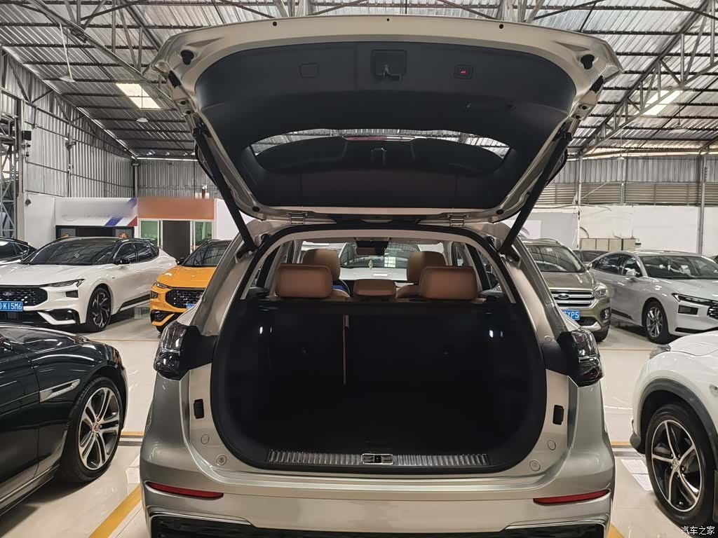 Hongqi HS5, 2023 19