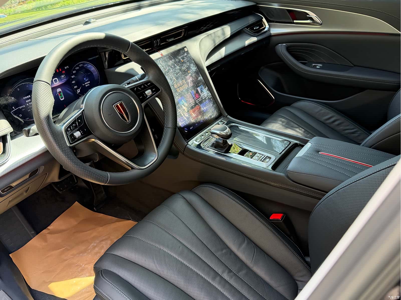 Hongqi H5, 2022 3