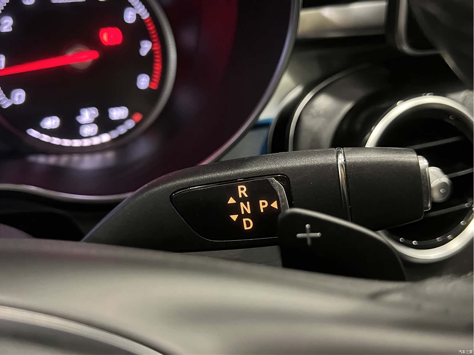 Mercedes-Benz C-Class, 2017 16