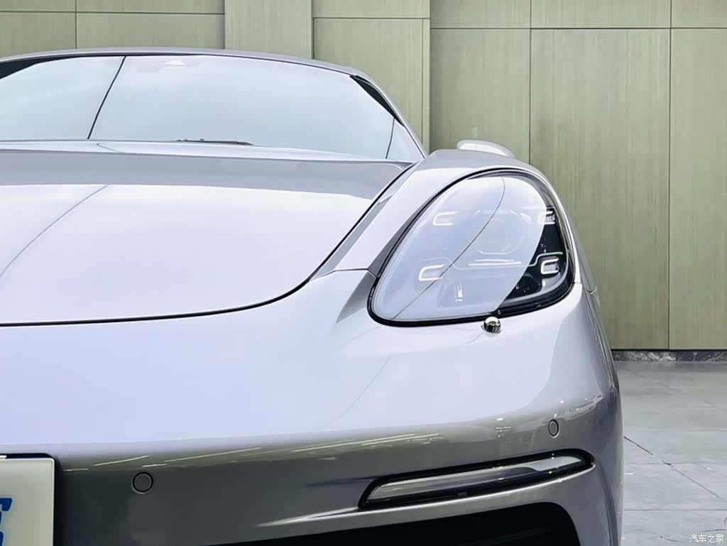Porsche Cayman, 2019 4
