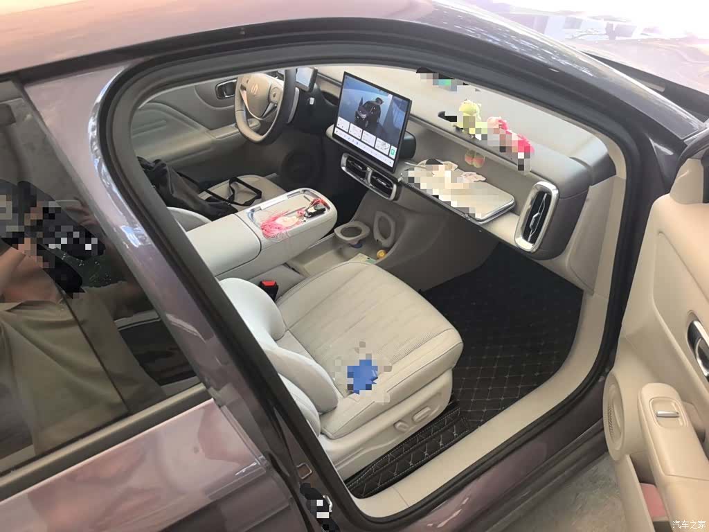Leapmotor B10, 2025 22