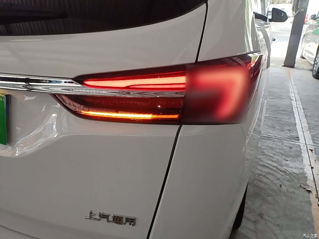 Buick GL8, 2022 8