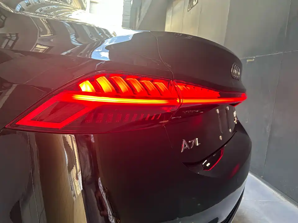 Audi A7L Audi A7L