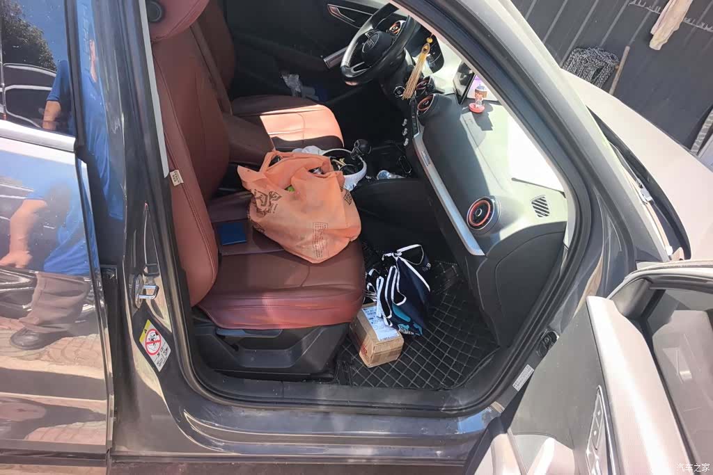 Audi Q2L, 2021 8