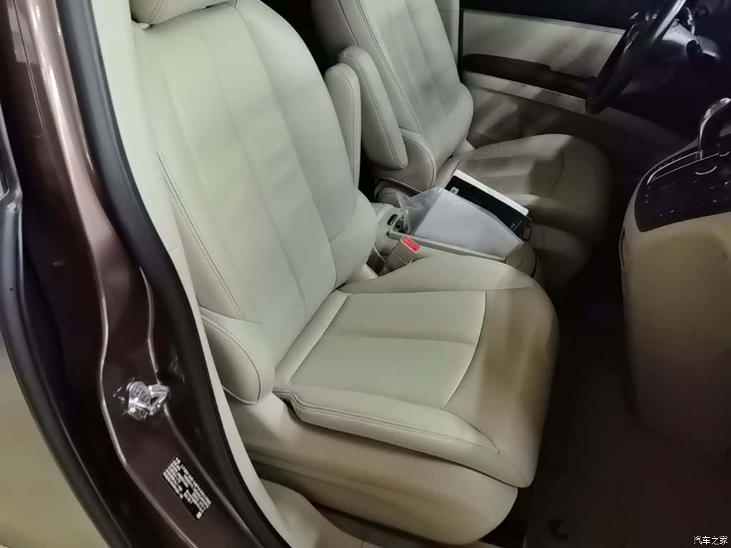 Buick GL8, 2019 25