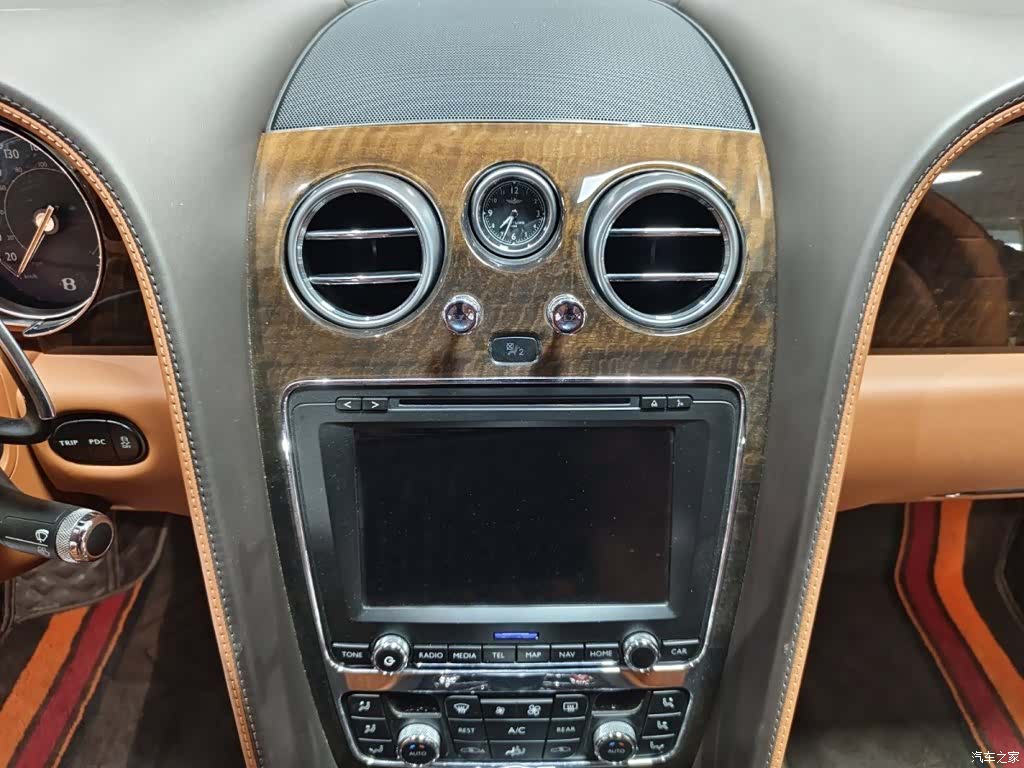 Bentley Flying Spur, 2018 11