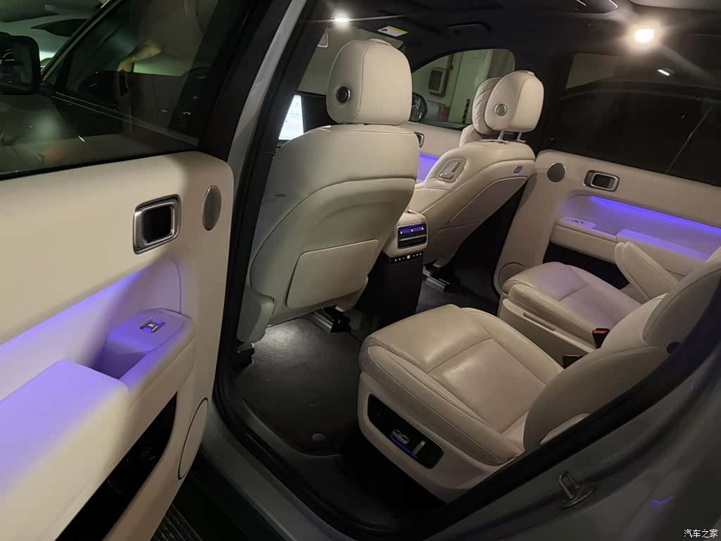 Li Auto L9, 2023 4