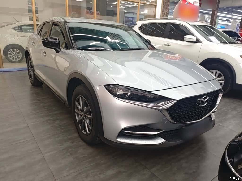 Mazda CX-4, 2022 4