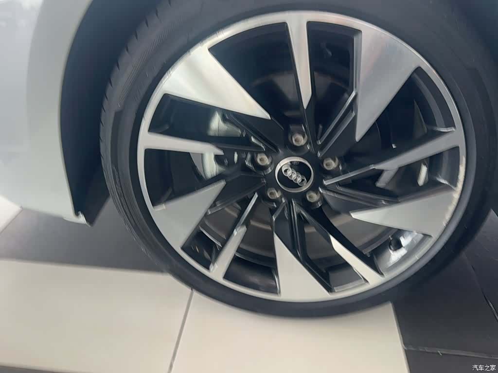 Audi A3, 2024 все фото