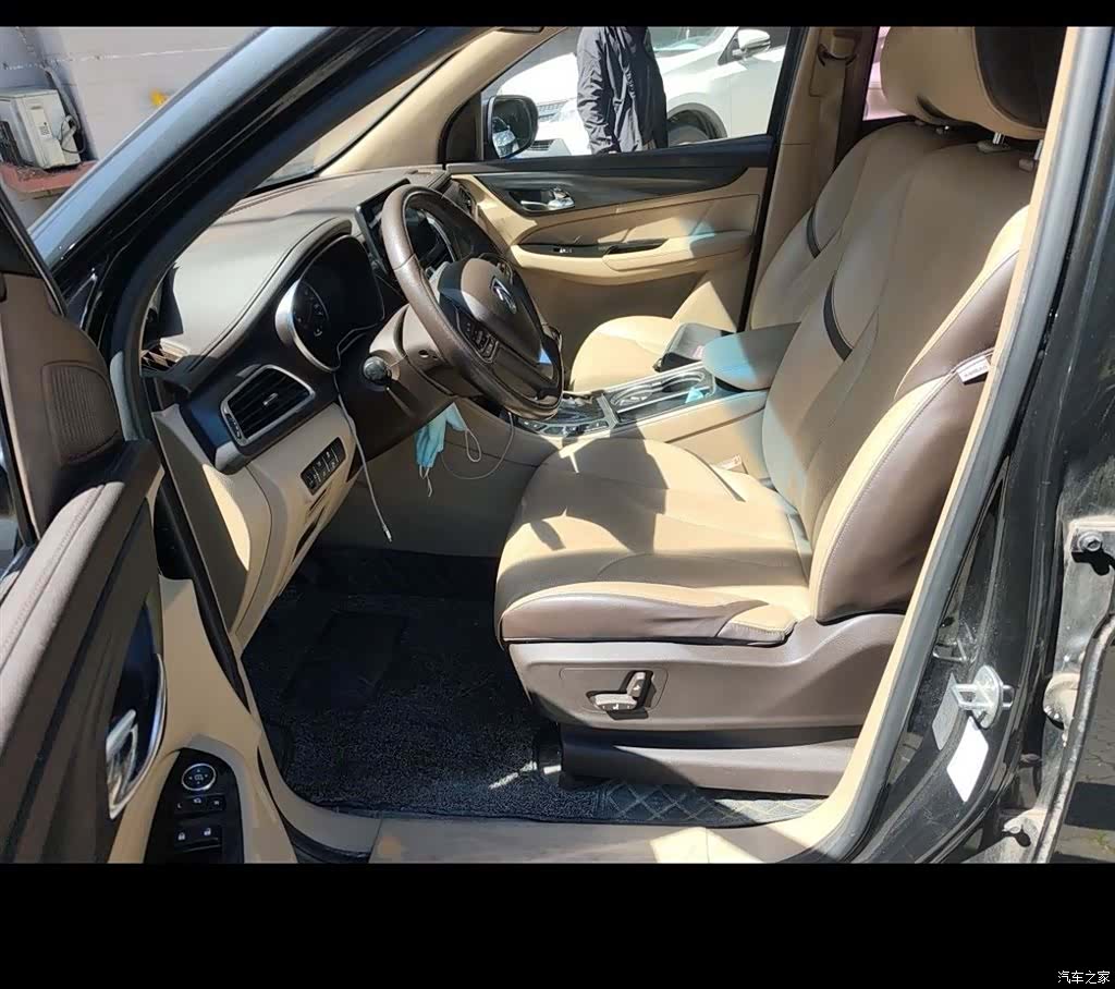 Wuling 730, 2017 13