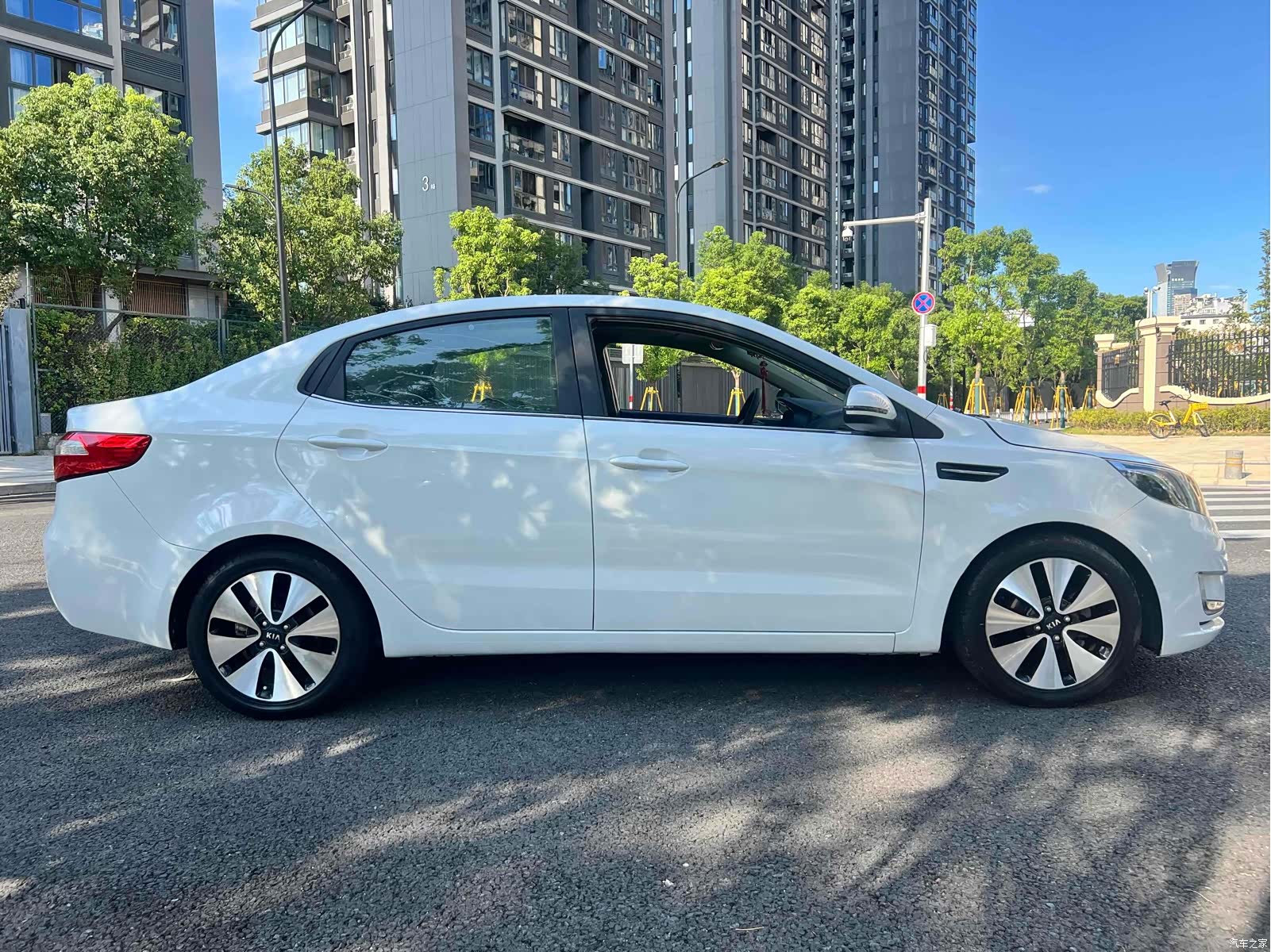 Kia K2, 2012 4