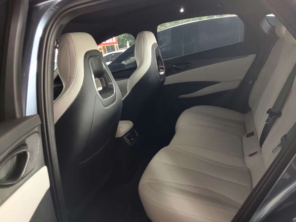 BYD Seal 06