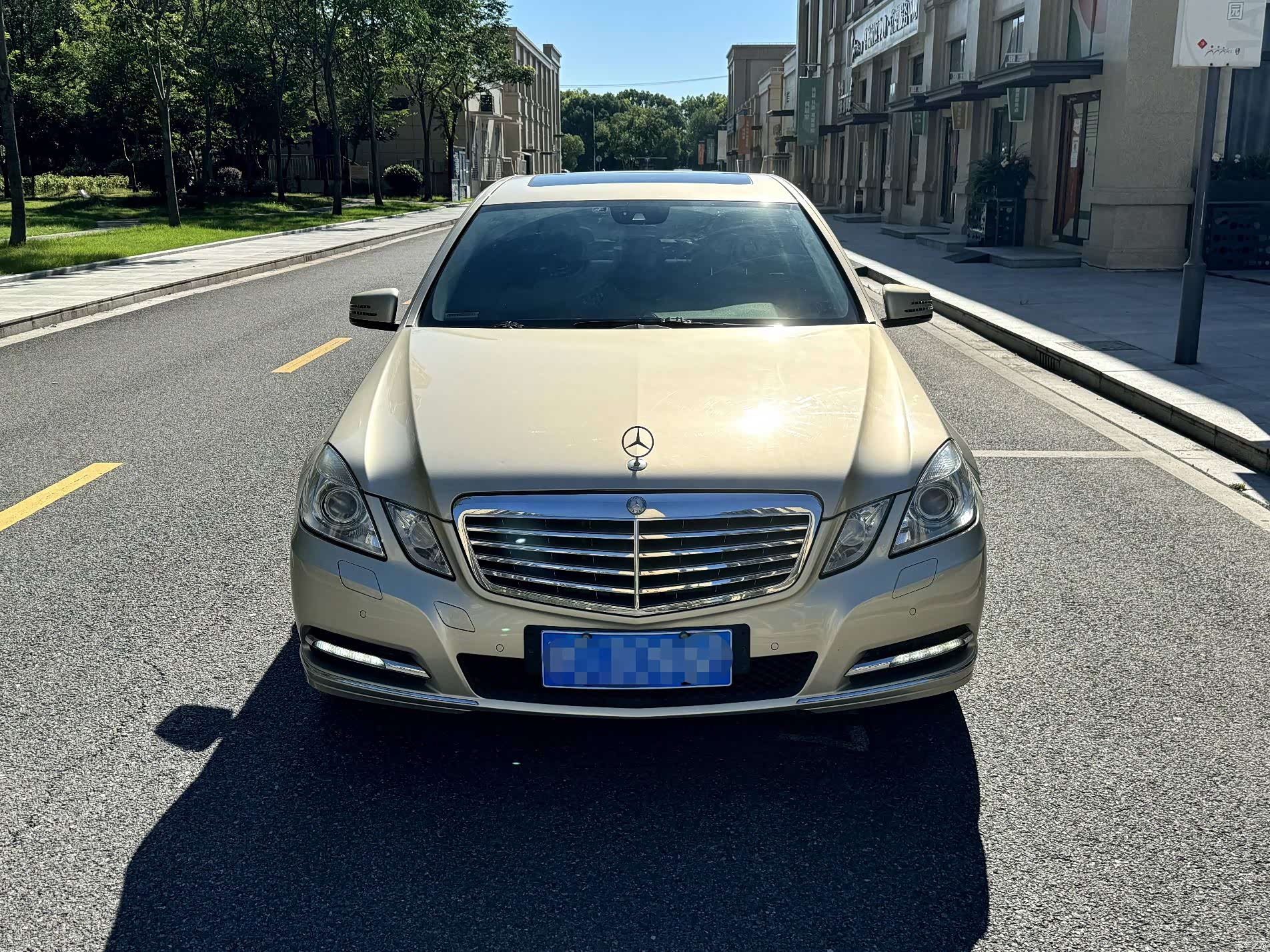 Mercedes-Benz E-Class, 2012 4