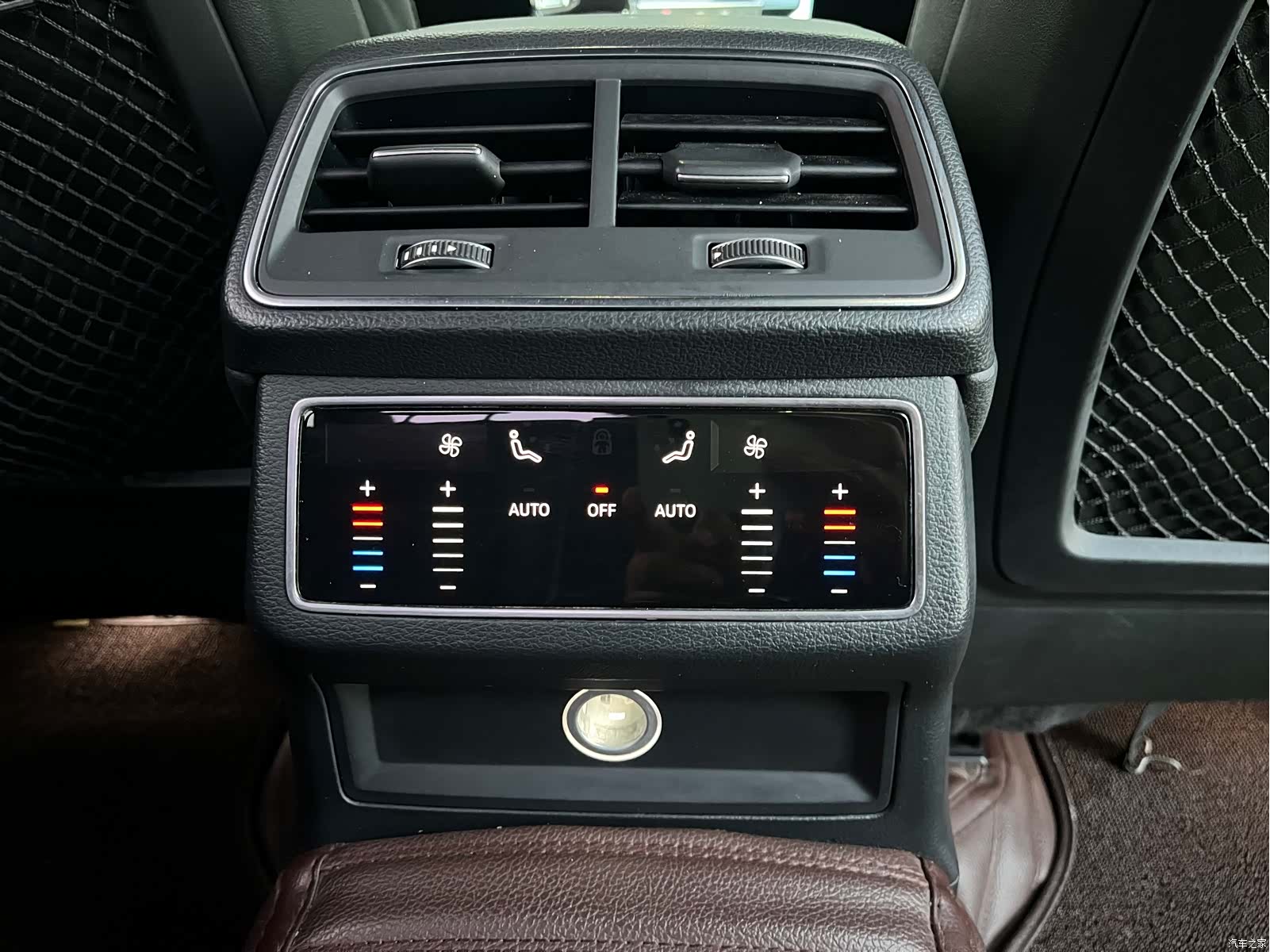 Audi A6L, 2020 11