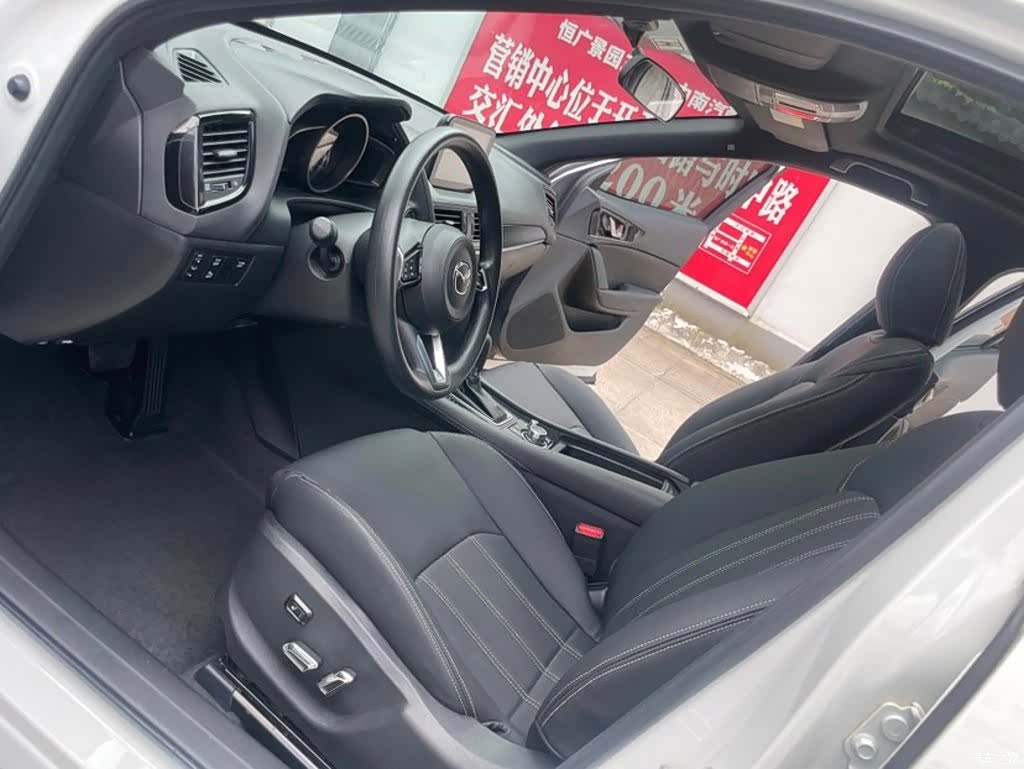 Mazda CX-4, 2023 8