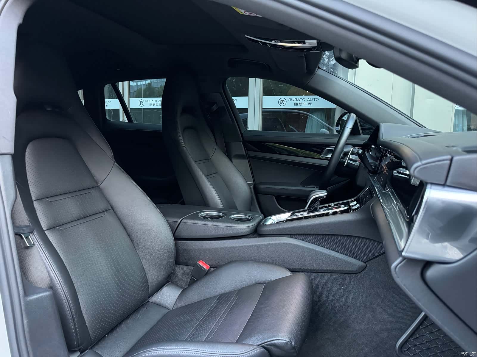 Porsche Panamera, 2021 11