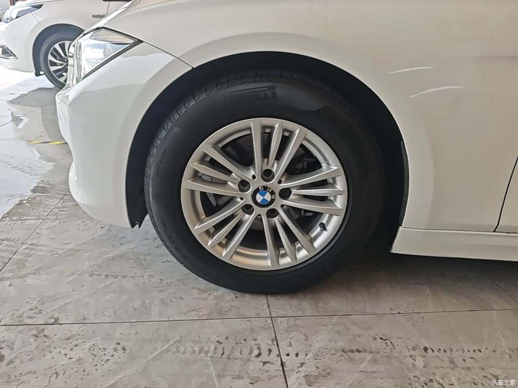 BMW 3 Series, 2015 23