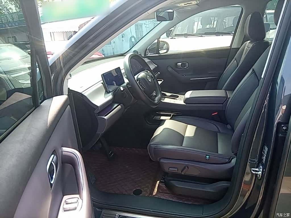 Leapmotor C16, 2024 16