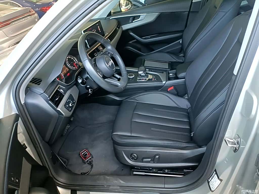 Audi A4L, 2017 15