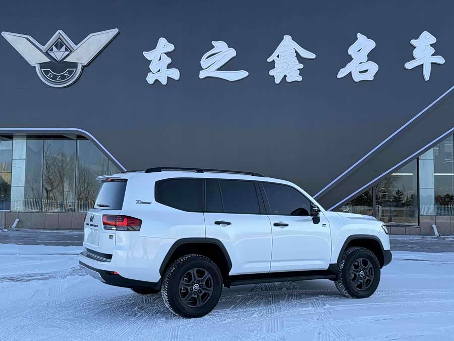 Toyota Land Cruiser 2025, фото 8