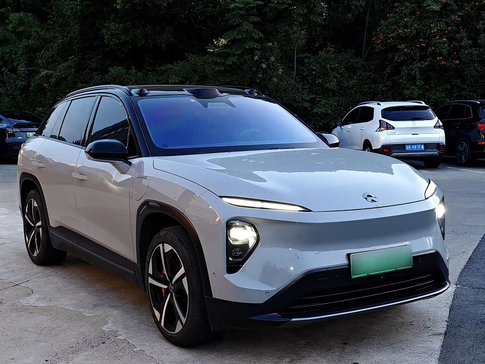 NIO ES7