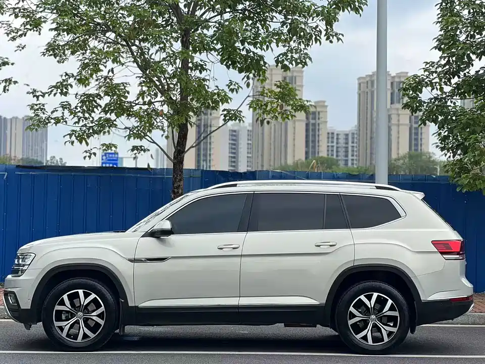 Volkswagen Tourang