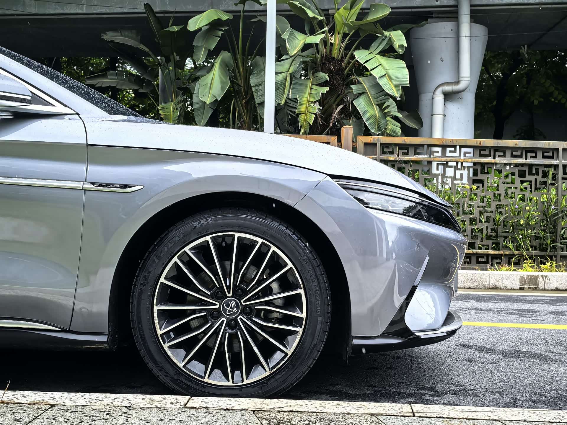 BYD Han, 2022 10