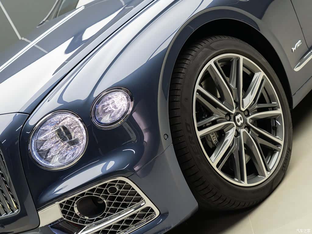 Bentley Flying Spur, 2020 3